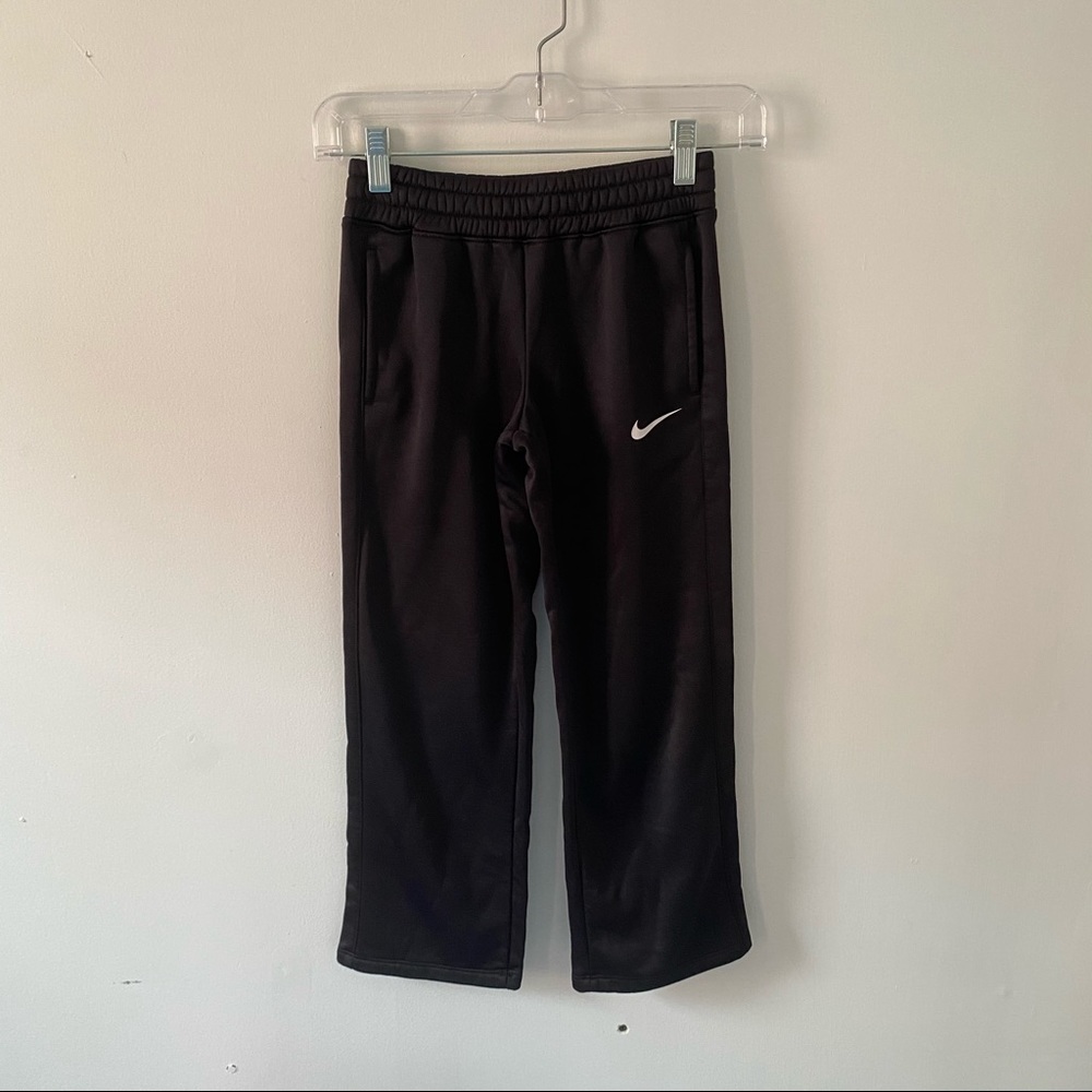 Nike therma-fit sweatpants